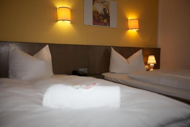 Astra Hotel Ulm Værelse billede